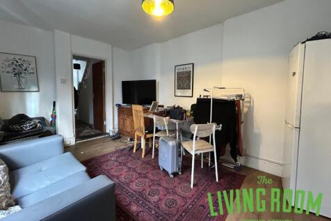 Lounge 1