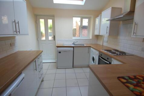 7 SL28 Kitchen.JPG