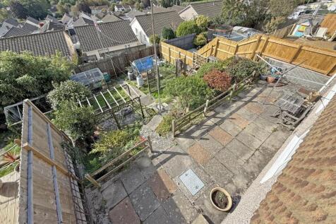 Bearsdown Road 39 - Garden Front.jpg