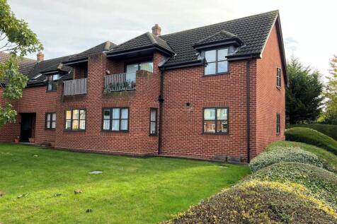 1-bed flat on Stables Court, St. Johns Road, Spalding, £675/mo