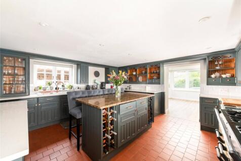 Kitchen/Breakfast Rm