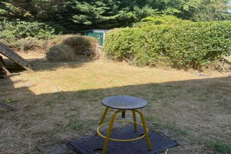 168 BR BACK GARDEN