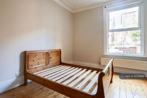 Park Mount, Kirkstall, Leeds, LS5 photo 5
