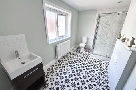 Communal Shower Room