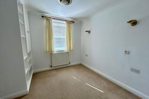 5 Belle Isle Road, Haworth, Keighley, BD22 photo 4