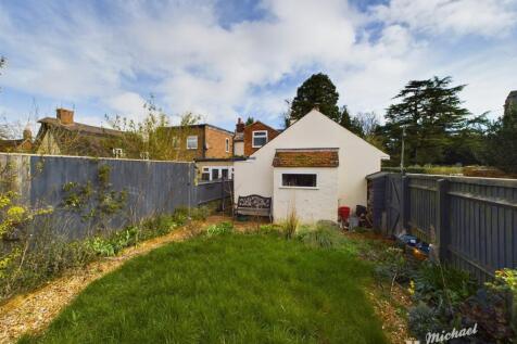 CAM02773G0-PR0101-STILL028