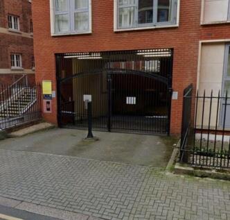 Studio parking on Kingsway Square, Battersea Park, London, SW11, £150/mo