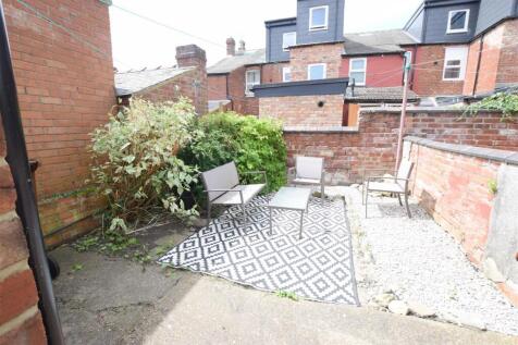 27/28 - Whitehall Grove - Student House photo 4