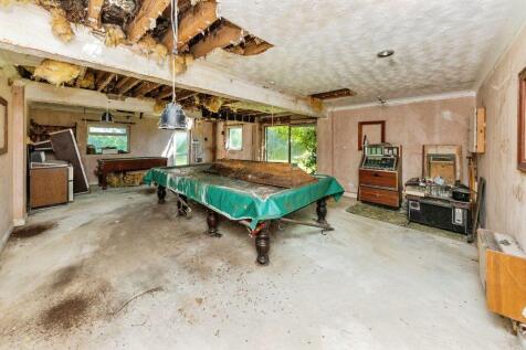 Outbuilding pic 2