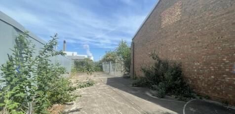 492-493 Ipswich Road