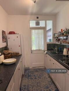 Tennyson Avenue, New Malden, KT3 photo 3
