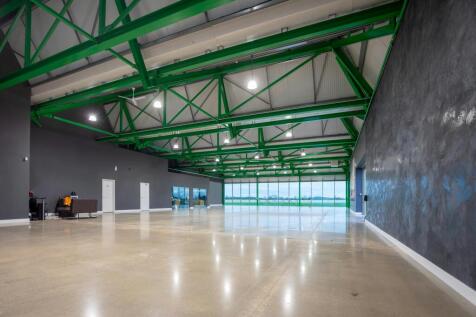 Commercial Property to rent Image 4