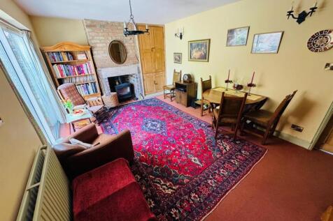 DINING ROOM/SITTING ROOM