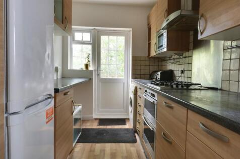 Ethelbert Close, Bromley photo 4