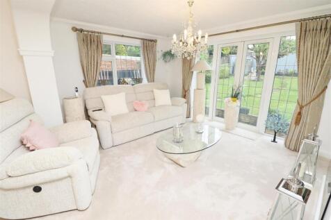 Melrose Avenue, Borehamwood photo 4