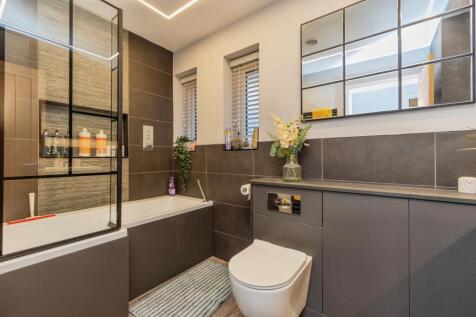 Bathroom /Wc