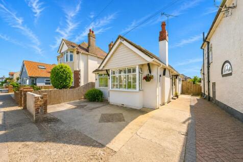 17 Bognor Drive (8).jpg