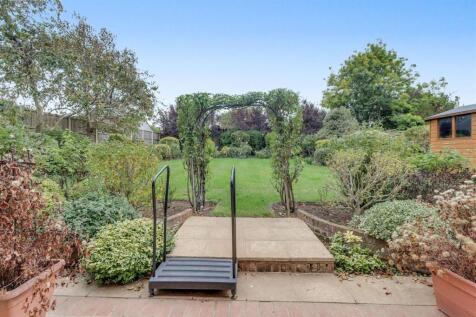 35 RIVERSIDE WALK WICKFORD-24.jpg