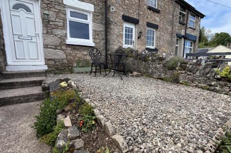 Front Garden.JPG