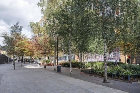 London, E8 - property photo