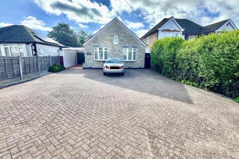 Front Garden/Driveway