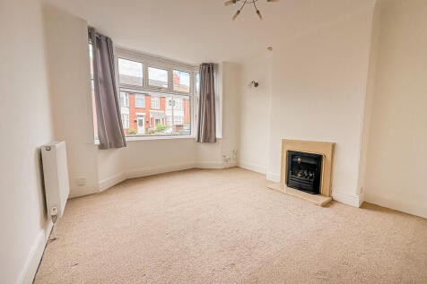 FRONT ROOM