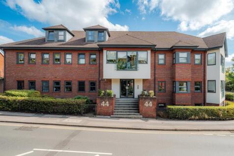 2 Bedroom Flat in RG40 2NN