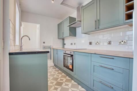 Kitchen 5.jpg