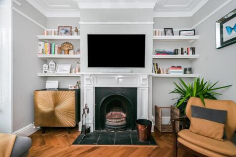 20 Grovehill Road2.jpg