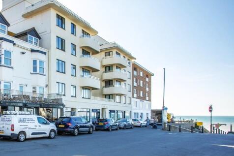 Highcliffe Court12a.jpg