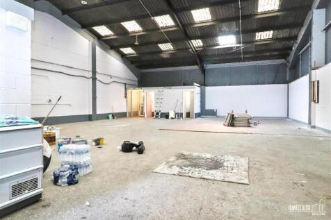 MAIN WAREHOUSE FLOOR