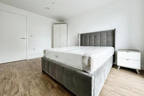 Phoenix, Saxton Lane, Leeds, LS9 photo 4
