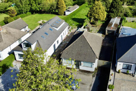 2 Bedroom Detached Bungalow - For Sale