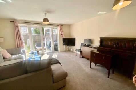 Jutland Avenue, Swindon, Wiltshire, SN2 photo 3