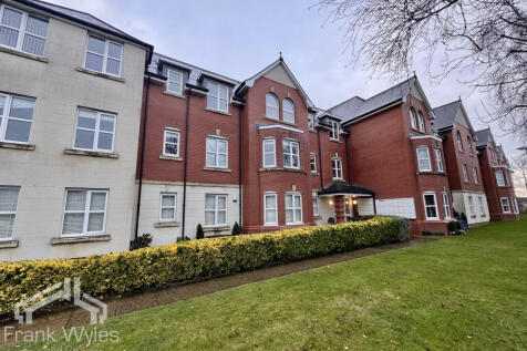 Lytham St Annes, FY8 - property photo