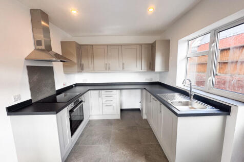 Coleridge Road, Blurton, Stoke-on-Trent photo 4