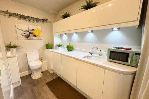 R - Utility Room.jpg