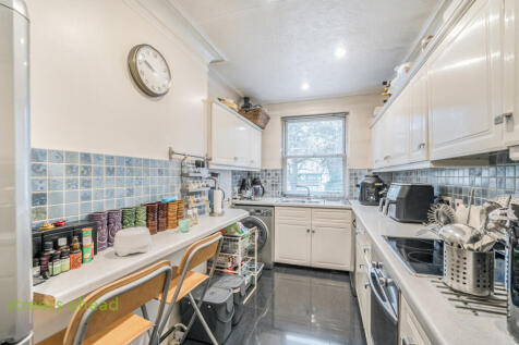 746c4307-44ed-470...