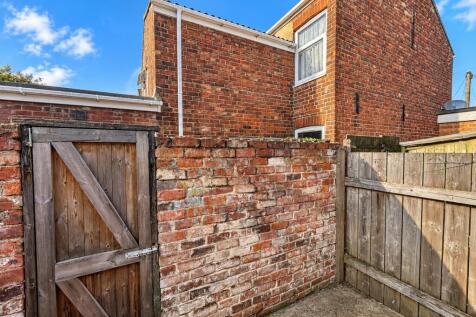 Rear Courtyard