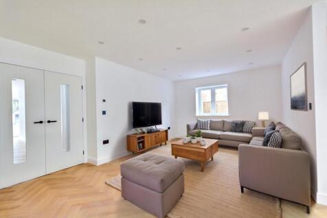 Openned-Planned-Kitchen-Living_2 - 8.jpeg