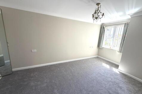 Bedroom.JPG