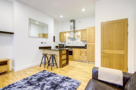 Lounge Kitchen