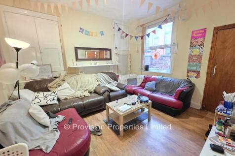 Brudenell Mount, Hyde Park, Leeds, LS6 photo 4