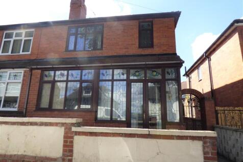 35 Park Drive - Ext.JPG