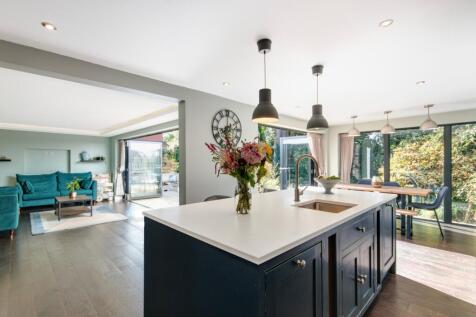 Kitchen/Breakfast Rm