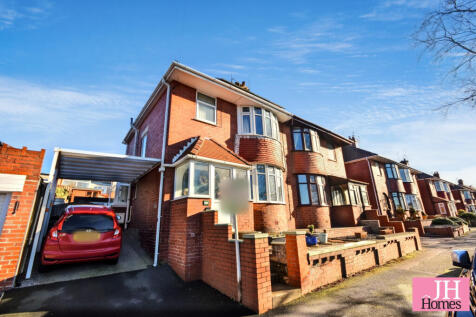Barrow-in-furness, LA13 - property photo