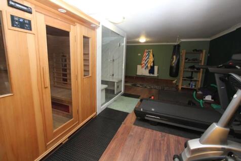 Gym with Steam Room and Sauna