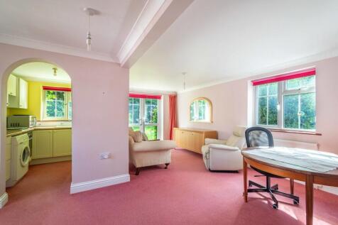 16 St. Martins Cl...