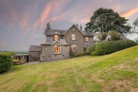 External Twilight Sellet Lodge