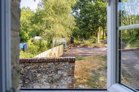 111978_3 Diana Cottages Seale-15.jpg